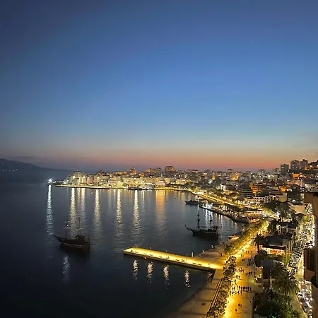 Monte Cristo - Rooftop Pool Sarandë